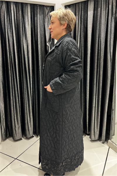 Selma Büyük Beden Kapitone Çiçek İşlemeli Pardesü