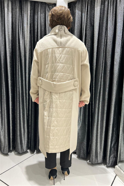 Selma Büyük Beden Kapitone Detaylı Fermuarlı Yaka Uzun Kaban