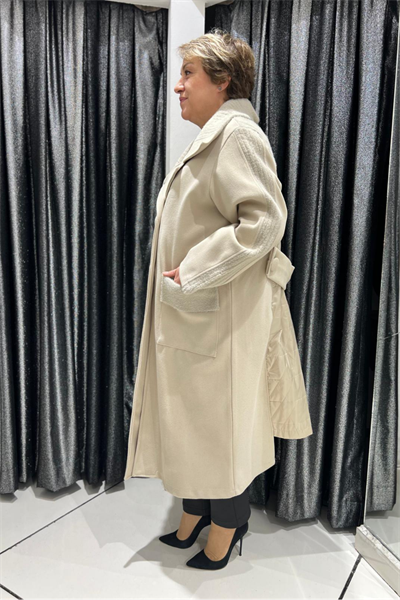 Selma Büyük Beden Kapitone Detaylı Fermuarlı Yaka Uzun Kaban