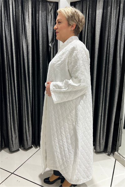 Selma Büyük Beden Kapitone Omuz Detaylı Pardesü