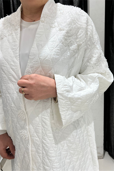 Selma Büyük Beden Kapitone Omuz Detaylı Pardesü