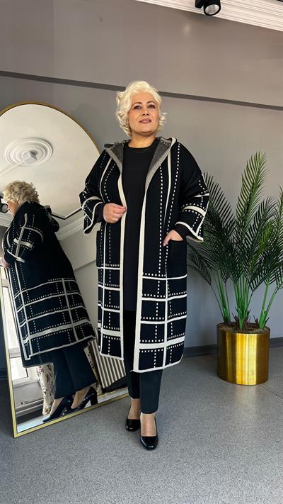 Selma Büyük Beden Kare Desenli Hırka