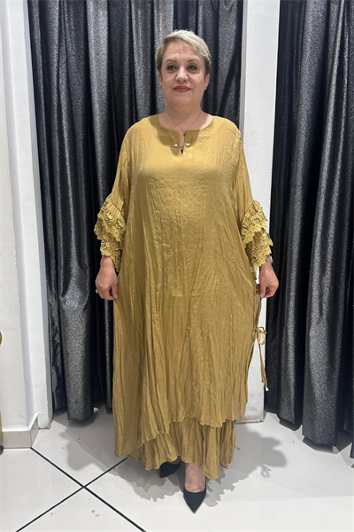 Selma Büyük Beden Katmanlı İç Elbiseli Dantel Detaylı Elbise