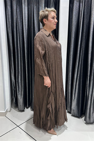 Selma Büyük Beden Kırışık Dokulu Yakalı Elbise