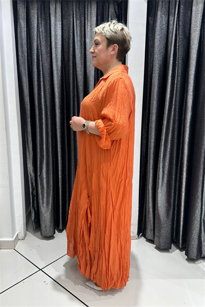 Selma Büyük Beden Kırışık Dokulu Yakalı Elbise