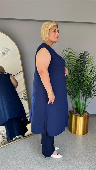 Selma Büyük Beden Kolsuz Rahat Kesim Astarsız İçlik Elbise