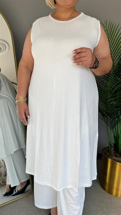 Selma Büyük Beden Kolsuz Rahat Kesim Astarsız İçlik Elbise