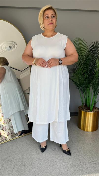 Selma Büyük Beden Kolsuz Rahat Kesim Astarsız İçlik Elbise