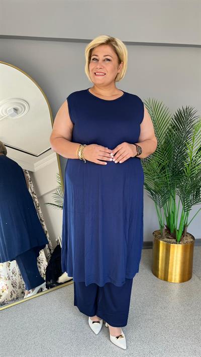 Selma Büyük Beden Kolsuz Rahat Kesim Astarsız İçlik Elbise