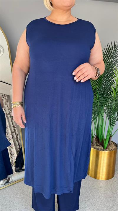 Selma Büyük Beden Kolsuz Rahat Kesim Astarsız İçlik Elbise