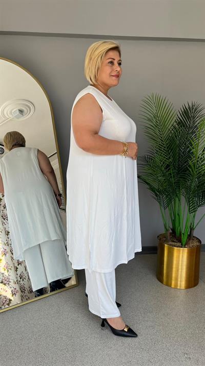 Selma Büyük Beden Kolsuz Rahat Kesim Astarsız İçlik Elbise