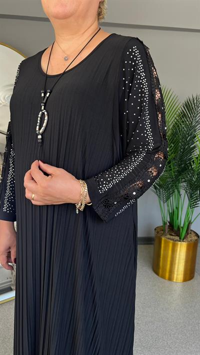 Selma Büyük Beden Kolye Hediyeli Şık Siyah Elbise