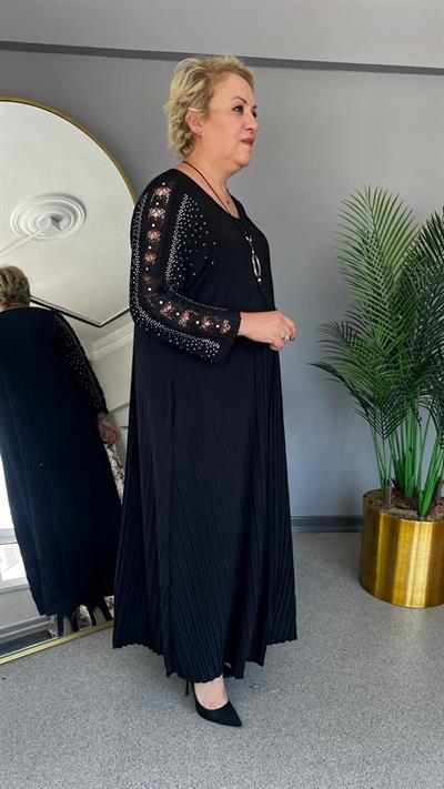 Selma Büyük Beden Kolye Hediyeli Şık Siyah Elbise