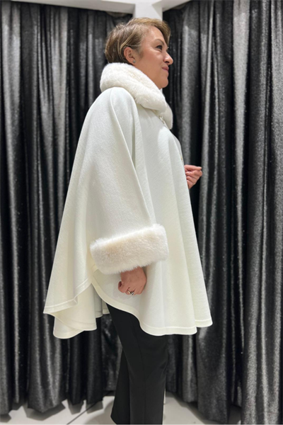 Selma Büyük Beden Kürk Yakalı Panço