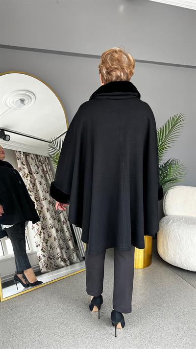 Selma Büyük Beden Kürk Yakalı Pelerin/Panço