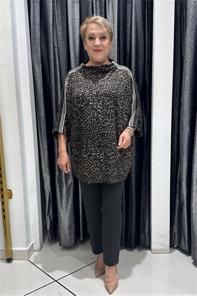Selma Büyük Beden Leopar Desenli Şeritli Bluz