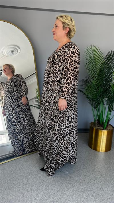 Selma Büyük Beden Leopar Desenli V Yaka Elbise