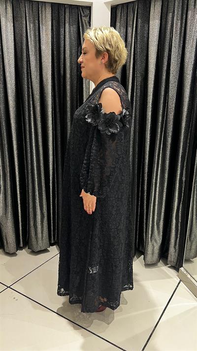 Selma Büyük Beden Omuz Dekolteli Siyah Dantel Elbise