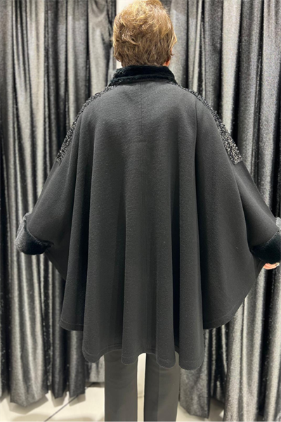 Selma Büyük Beden Omuz Payetli Kürk Yaka Panço