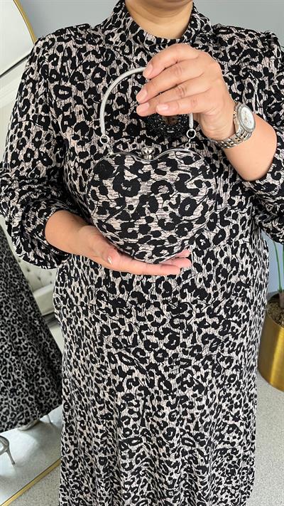 Selma Büyük Beden Öpücük Yaka Leopar Elbise