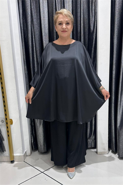 Selma Büyük Beden Pamuk Saten Desenli Bluz ve Örme Pantolon Takım