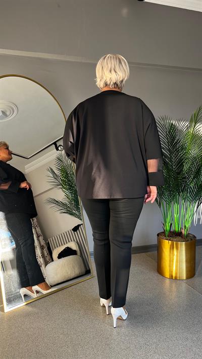 Selma Büyük Beden Papatya Aksesuar Bluz