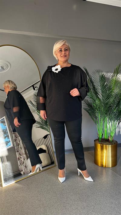 Selma Büyük Beden Papatya Aksesuar Bluz