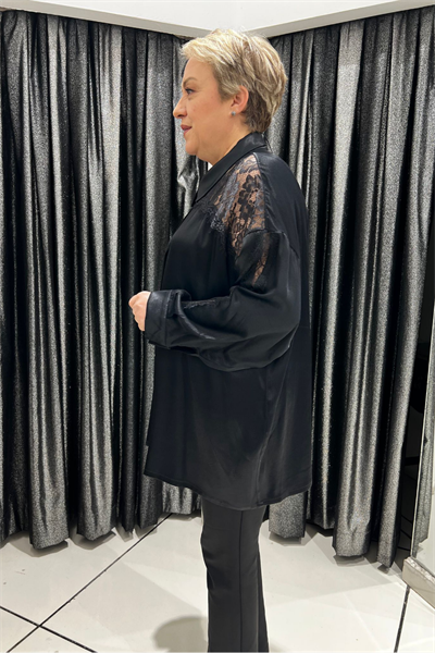 Selma Büyük Beden Parlak Saten Gömlek – Dantel Detaylı