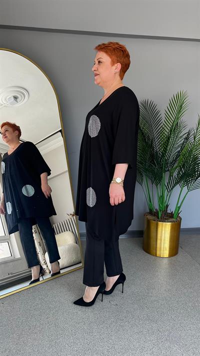 Selma Büyük Beden Parlak Taş Desenli Viskon Tunik