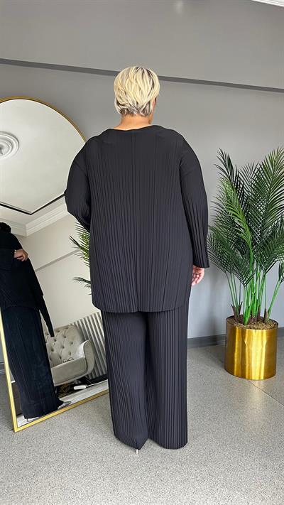 Selma Büyük Beden Plise Rahat Likralı Takım