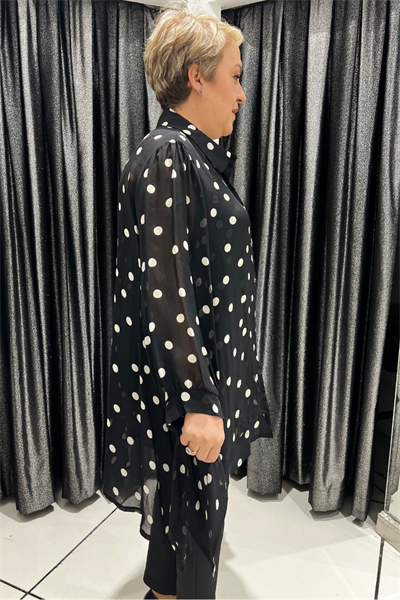 Selma Büyük Beden Puantiyeli Asimetrik Gömlek