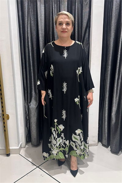 Selma Büyük Beden Rahat Kesim Nakışlı Elbise