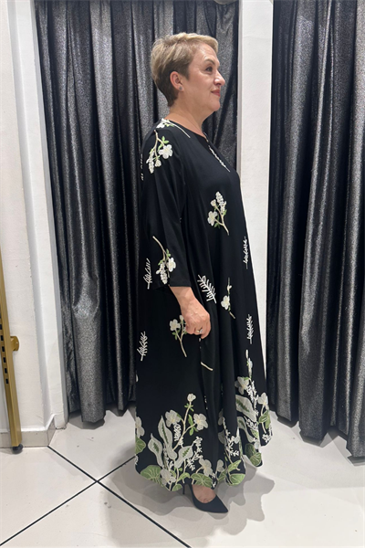 Selma Büyük Beden Rahat Kesim Nakışlı Elbise