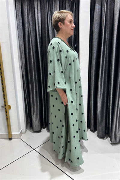 Selma Büyük Beden Rahat Kesim Şerit Detaylı Puantiye Desenli Elbise