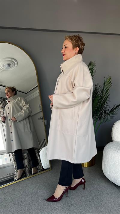 Selma Büyük Beden Renkli Düğmeli Kaban