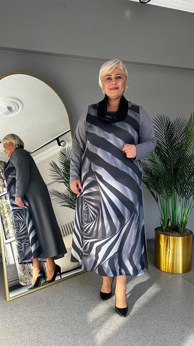 Selma Büyük Beden Sarmal Baskılı Elbise