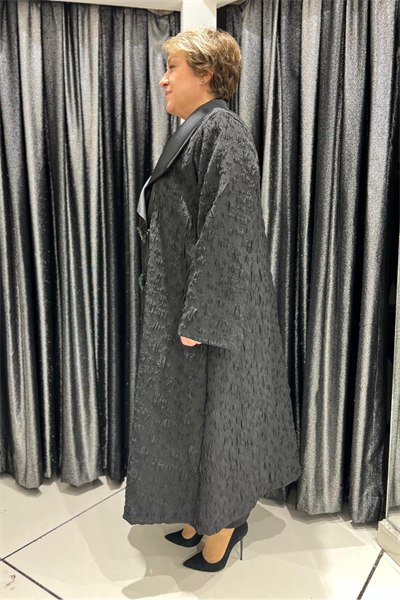 Selma Büyük Beden Saten Yakalı Siyah Pardesü