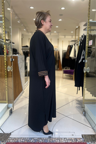 Selma Büyük Beden Şerit Detaylı Siyah Elbise