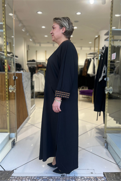 Selma Büyük Beden Şerit Detaylı Siyah Elbise