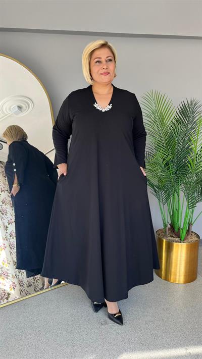 Selma Büyük Beden Şık ve Rahat Broş Detaylı Elbise