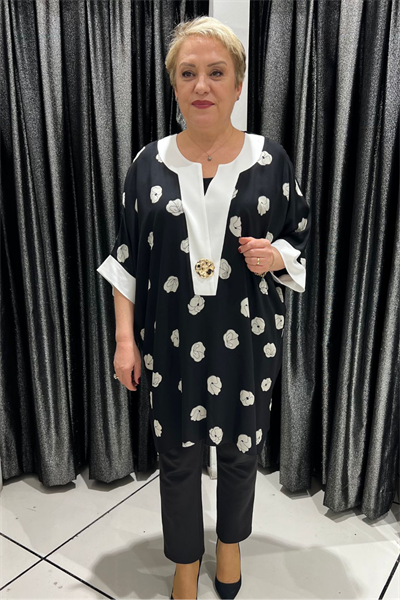 Selma Büyük Beden Siyah Beyaz Broşlu Tasarım Tunik