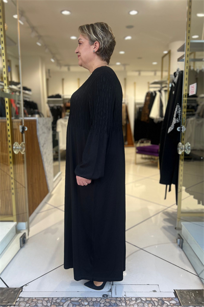 Selma Büyük Beden Siyah Broş Detaylı Elbise