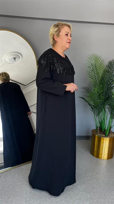 Selma Büyük Beden Siyah İşlemeli Elbise