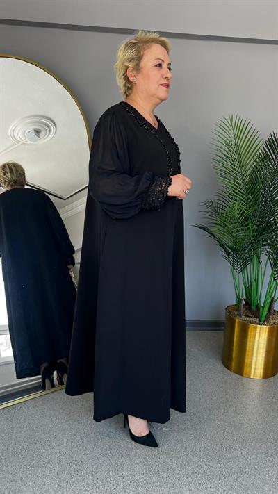 Selma Büyük Beden Siyah İşlemeli Elbise