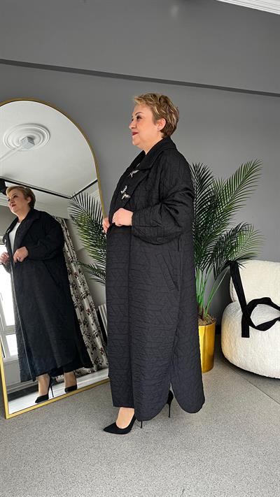 Selma Büyük Beden Siyah İşlemeli Pardesü