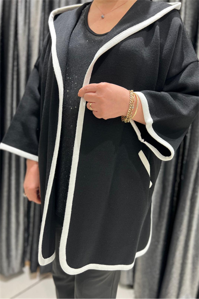 Selma Büyük Beden Siyah Kapüşonlu Biyeli Hırka