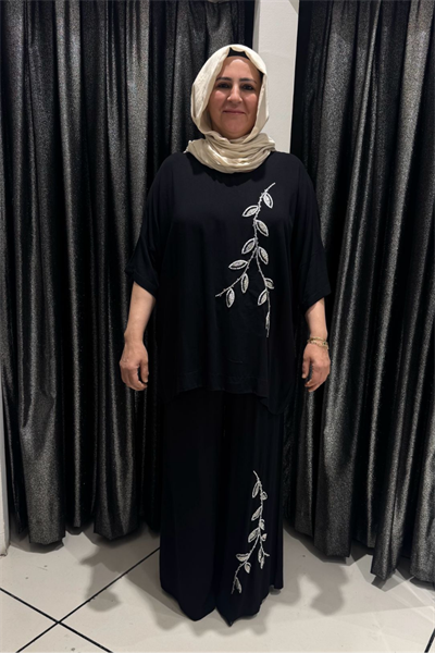 Selma Büyük Beden Siyah Yaprak Desenli Takım