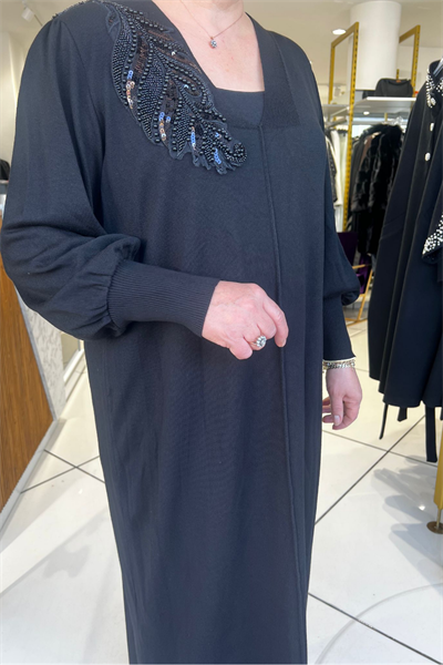 Selma Büyük Beden Taş Detaylı Siyah Elbise