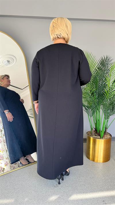 Selma Büyük Beden Taş Detaylı Siyah Elbise