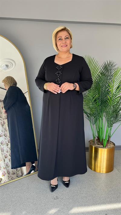 Selma Büyük Beden Taş Detaylı Siyah Elbise
